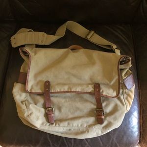 EUC messenger bag